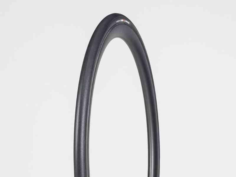 Bontrager R1 Hard-Case Lite - Tråddæk Road - 700x28c - Sort