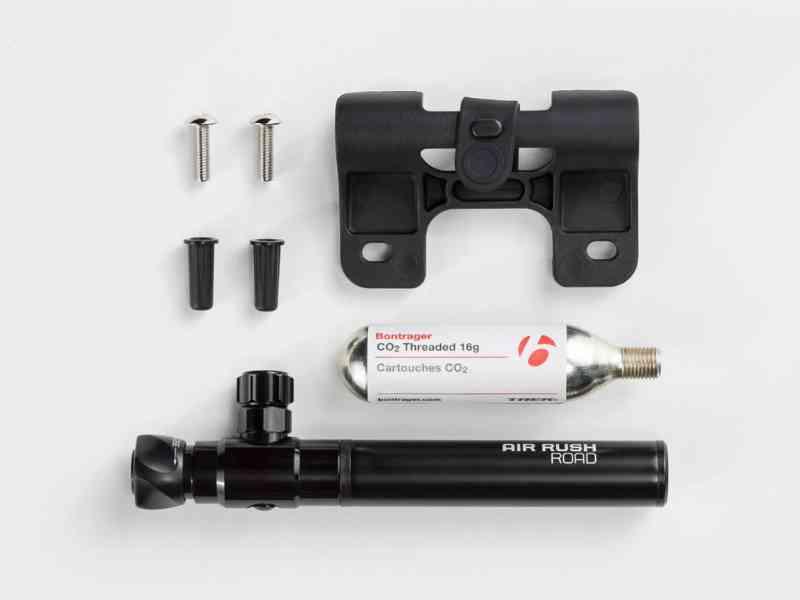 Bontrager Air Rush - Road minipumpe med Co2 patron - Sort