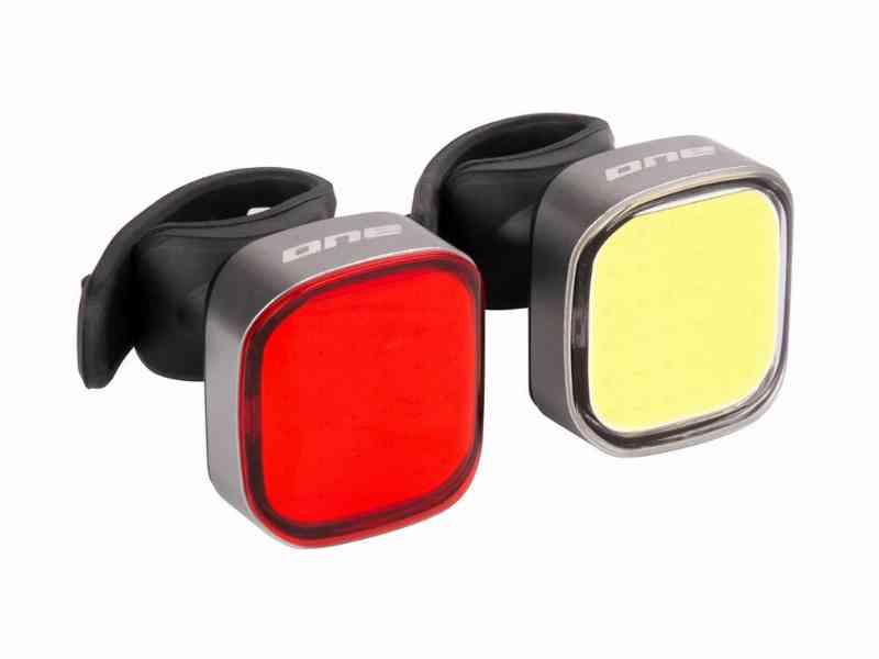 ONE Light 40 - Lygtesæt - 70/20 Lumen - USB Opladning