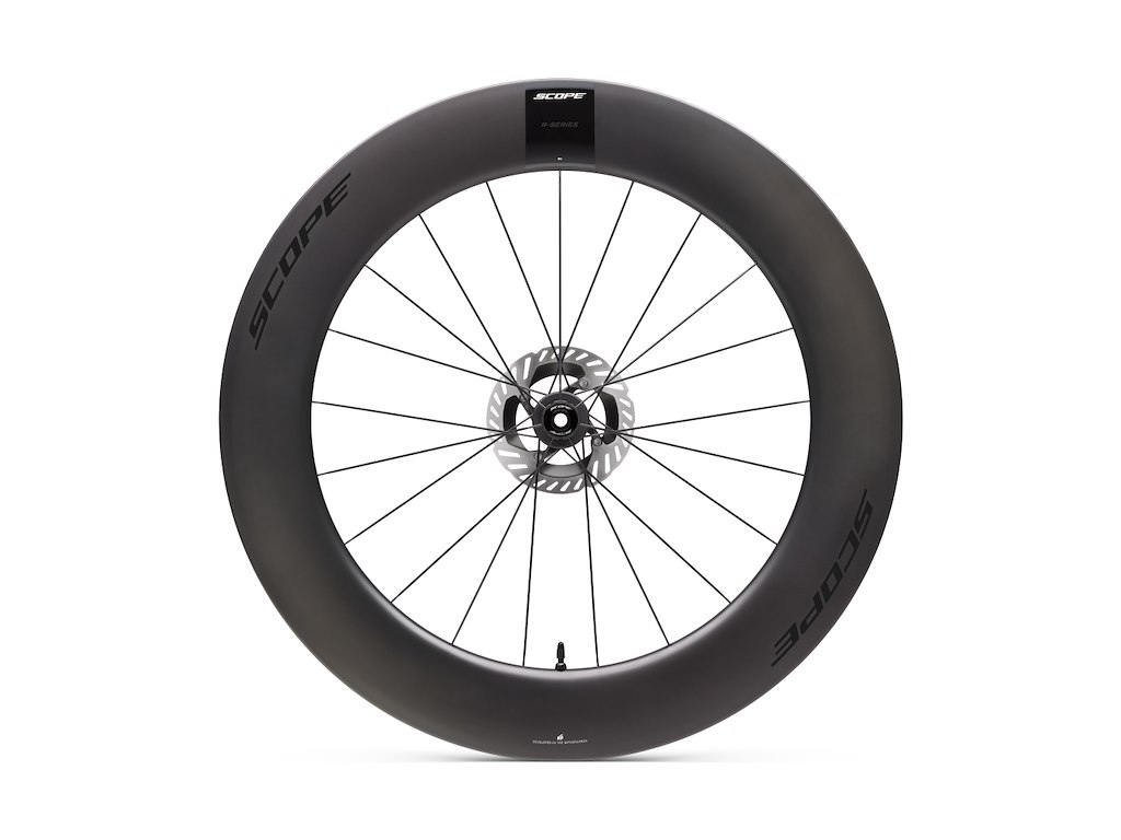 R8.t Disc Forhjul Carbon 700c 85mm Fælg   Black Decals   2026 fra Scope