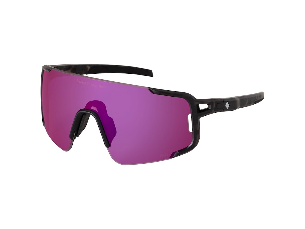 Ronin Rig Reflect   Cykelbrille   Bixbite Mat Crystal Sort Camo fra Sweet Protection