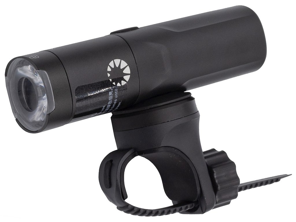 Forlygte Med Vendbar Linse   800 Lumen fra Bike Attitude