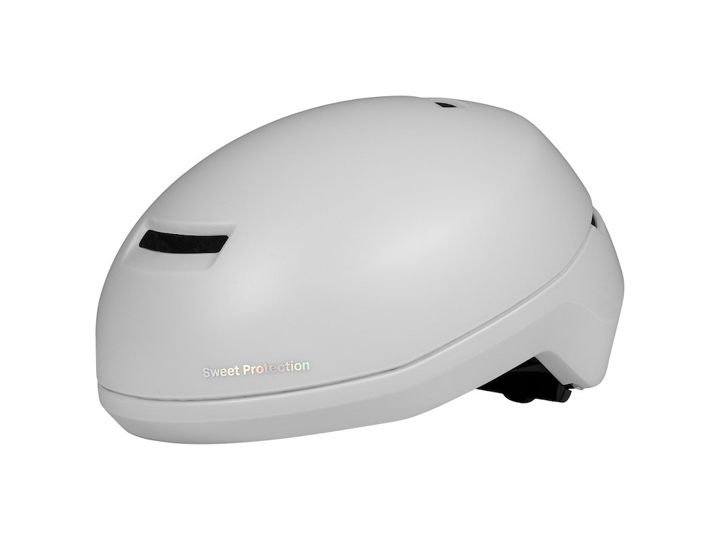Commuter   Cykelhjelm   Bronco White    Ml fra Sweet Protection