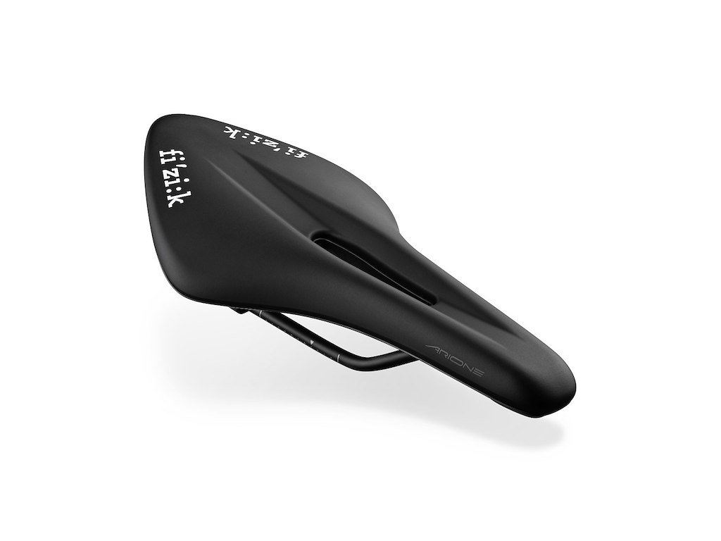 Vento Arione R5   Sadel Unisex   135 Mm   Sort fra Fizik