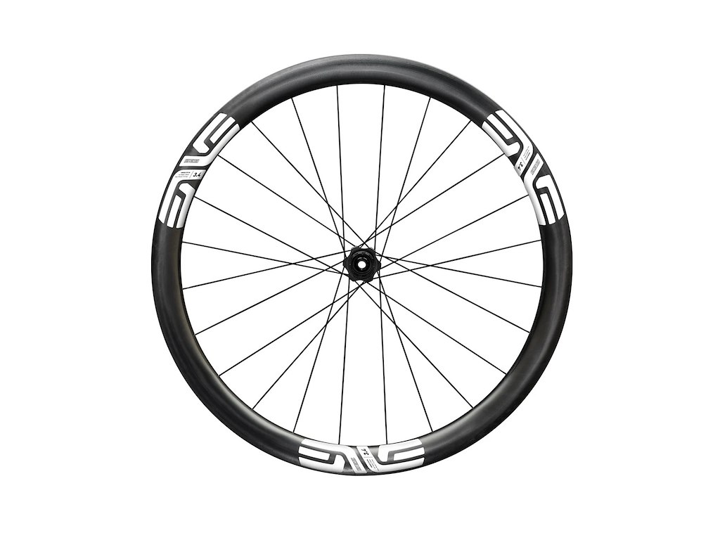 Ses 3.4 Baghjul Race 700c Xdr Body Center Lock Disc Og E Thru 12 X 142mm Med Hvide Stickers fra Enve