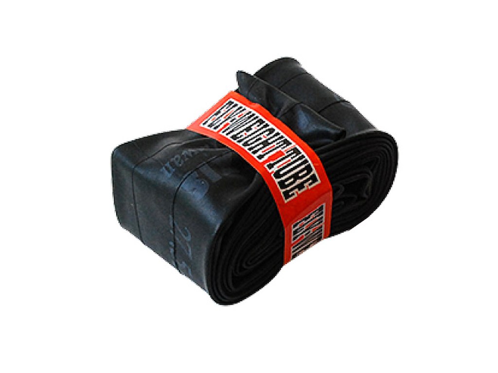 Flyweight Racer Slange 700 X 18   25 Racerventil 48mm 54 Gram fra Maxxis