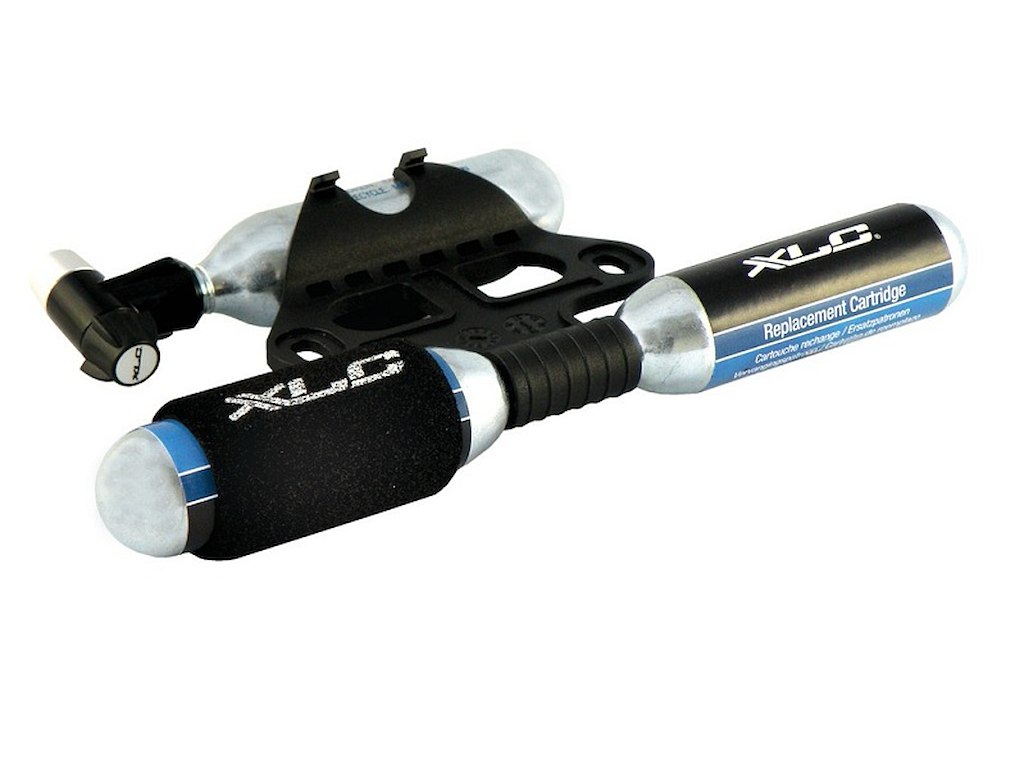 Co2 Pumpe Inkl. 3 X 16 G Patroner fra Xlc